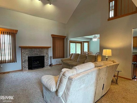 2nd image of 46755 Vineyards Ln