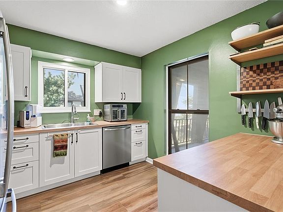 4th image of 7430 W 102nd Ct