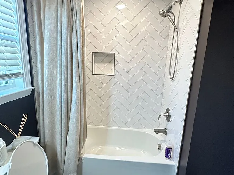 642 E Park Ave — Photo 17
