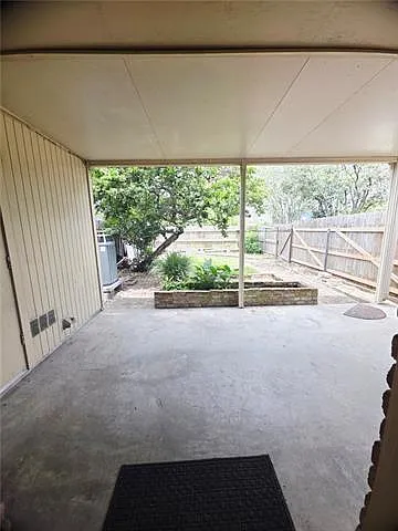 23 New England Ct — Photo 11