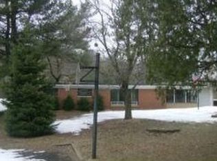 2291 Cedar Ln, Suamico, WI 54313