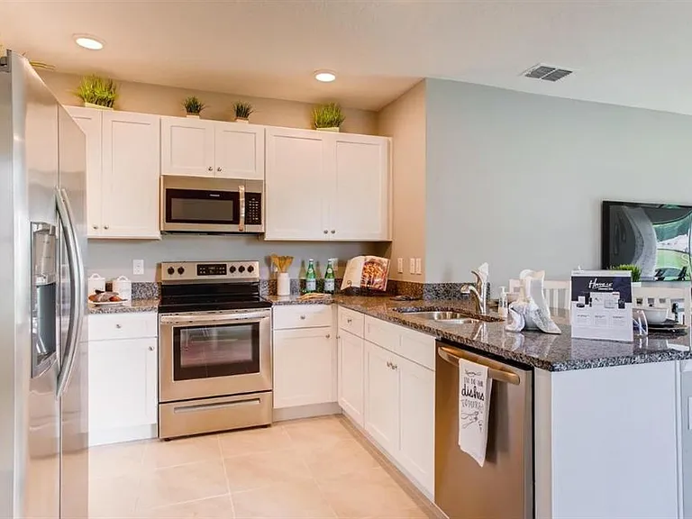 2432 Ribbon Fall Ave — Photo 3