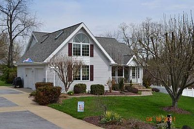 2nd image of 618 James Dr
