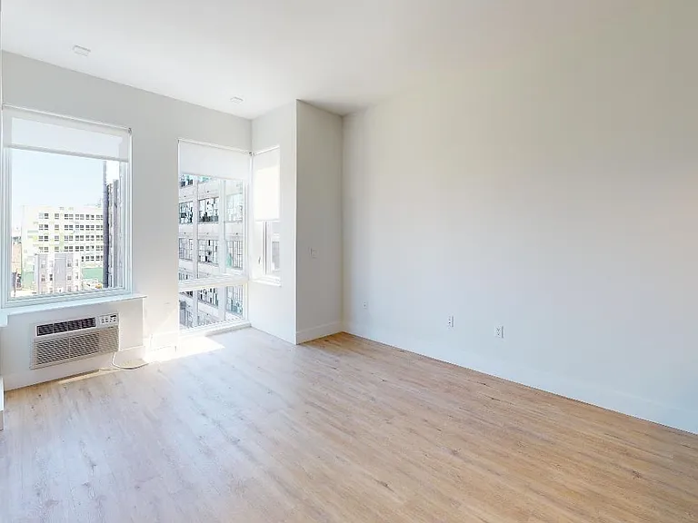 323 Pine St #304 — Photo 9