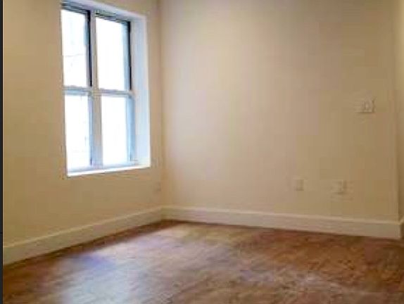 2nd image of 3115 Broadway APT 5