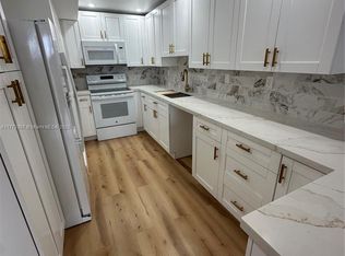 10090 NW 80th Ct APT 1158, Hialeah Gardens, FL 33016