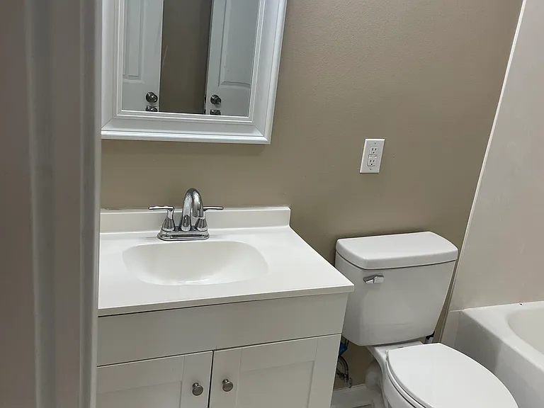 114 Havana St #A — Photo 21