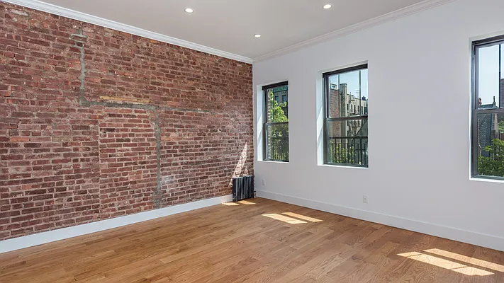 Rented by Nooklyn NYC LLC | media 10