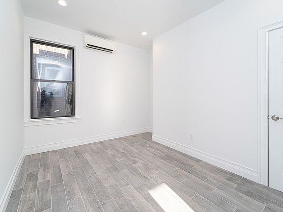 5th image of 30-11 Broadway #3F