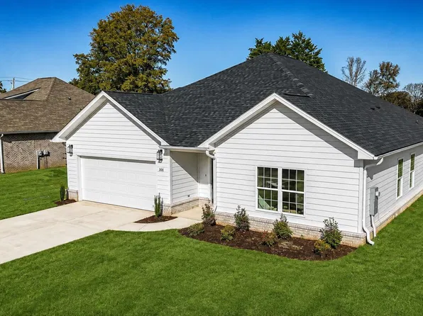 105 Parvin Way Dr, Hazel Green, AL 35750