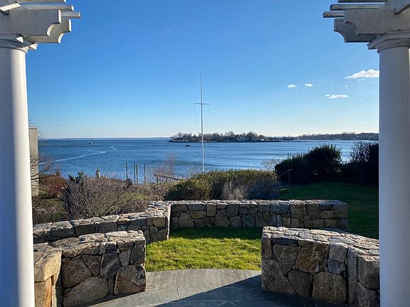 19 Harbor Drive