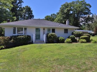 38 Maple Dr, Dallas, PA 18612