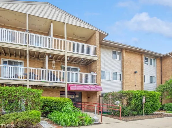 910 Beau Dr Unit 103, Des Plaines, IL 60016