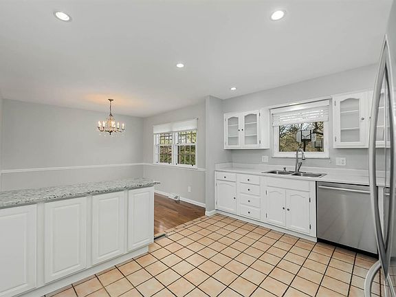 4th image of 7959 Executive Ct