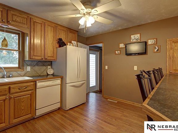 3rd image of 7421 S 75th Ave