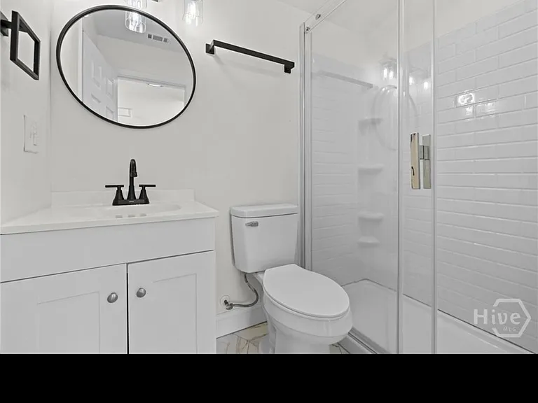 408 Valentine Dr — Photo 6