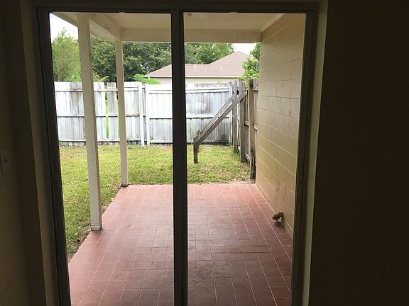 5th image of 63 Dorset Dr
