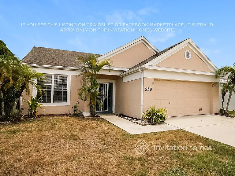 528 Wexford Dr — Photo 3