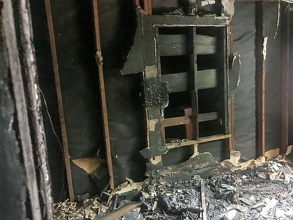 4th image of 111 Flowers St