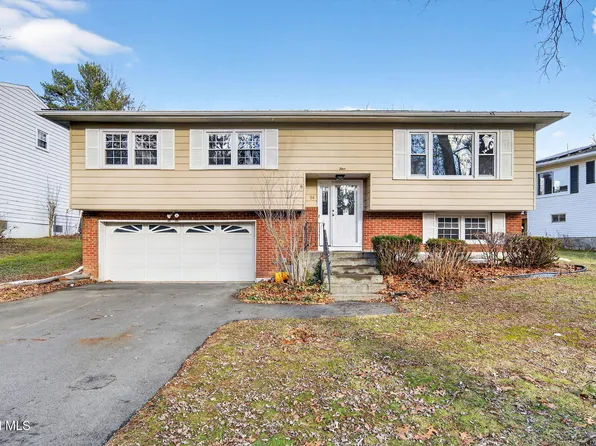 54 Normanside Drive, Albany, NY 12208