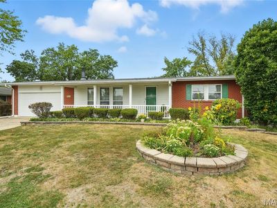 9241 Queenston Dr, Saint Louis, MO, 63126