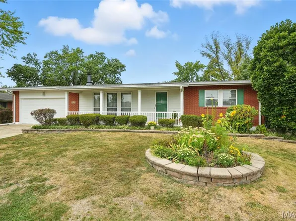 9241 Queenston Dr, Saint Louis, MO 63126
