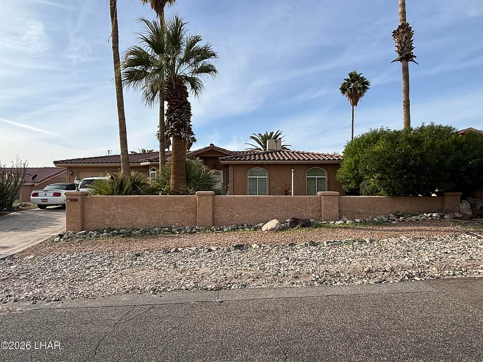 3243 Silver Saddle Dr