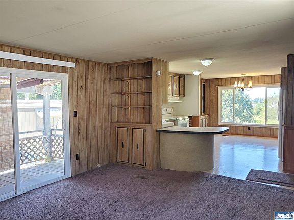4th image of 84 Bayview Park Ln