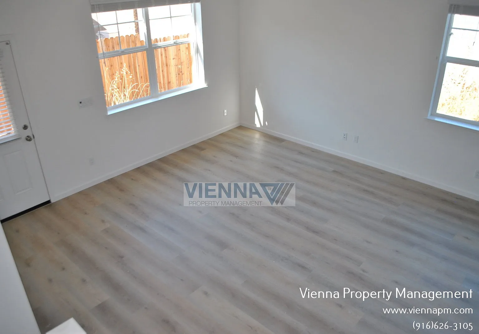3 bed, 2.5 bath, 1800 sqft, $2,595 — Photo 2