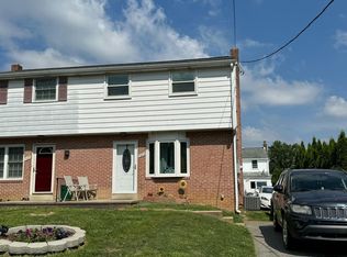 1325 Wabank Rd, Lancaster, PA 17603