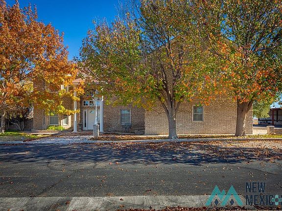 3rd image of 2909 McPherson Rd