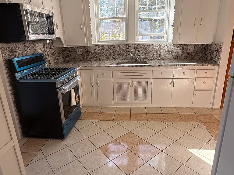 814 Vine St #2 — Photo 19