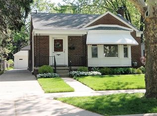 1533 E Melton Rd, Birmingham, MI 48009