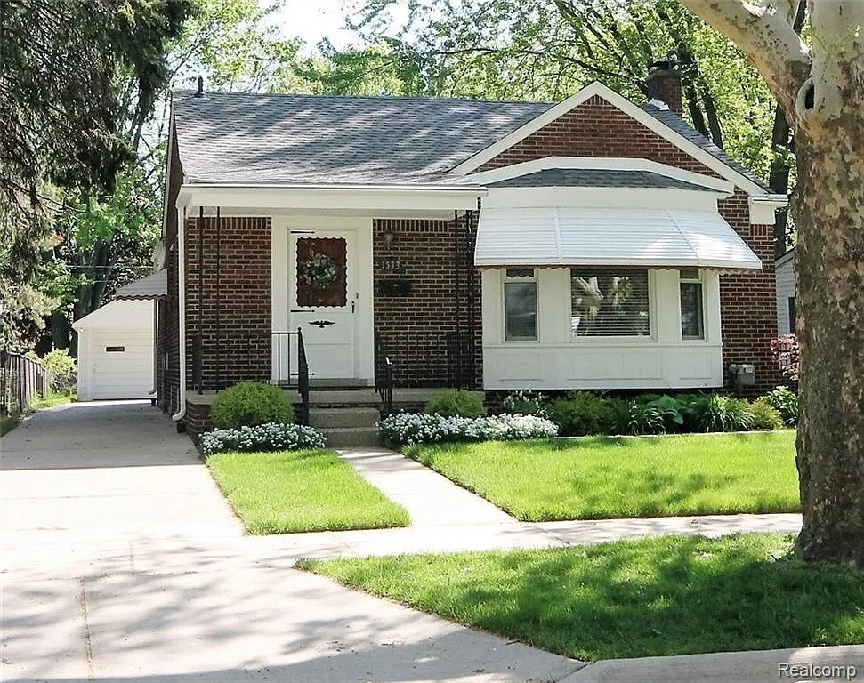 1533 E Melton Rd photo 1