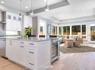 201 4th Ct S UNIT 15, Kirkland, WA 98033