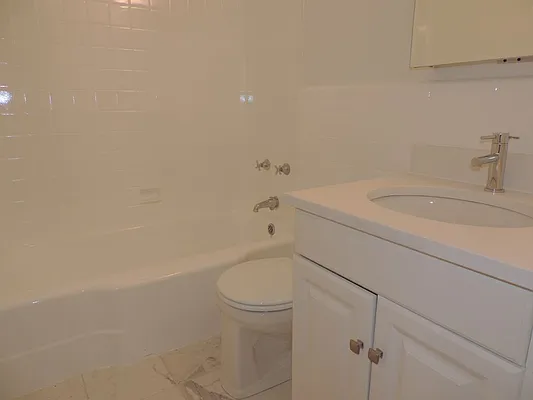 Rented by essential NEW YORK Real Estate | media 23