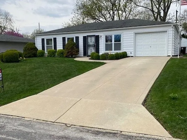 6003 N Graceland Dr, Peoria, IL 61614