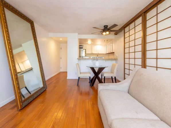 2124 Awihi Pl APT 113, Kihei, HI 96753