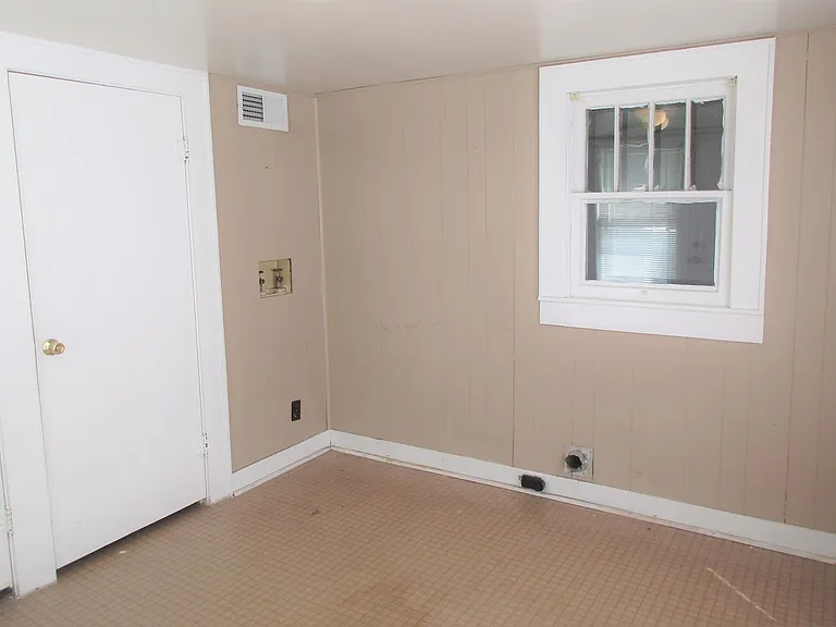 620 N Bradley St — Photo 17