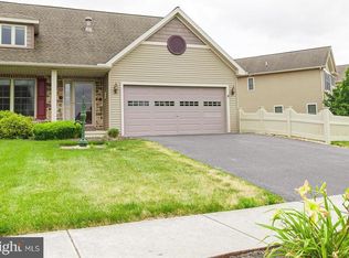 5148 Summerfield Dr, Mount Joy, PA 17552