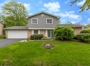 417 Liberty Dr, Bolingbrook, IL 60440
