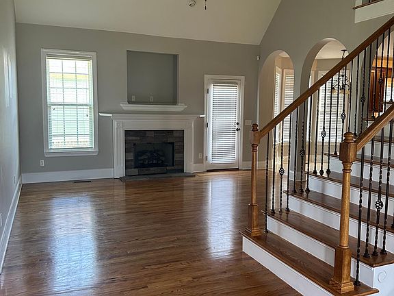 2nd image of 8186 Elizabethton Ln