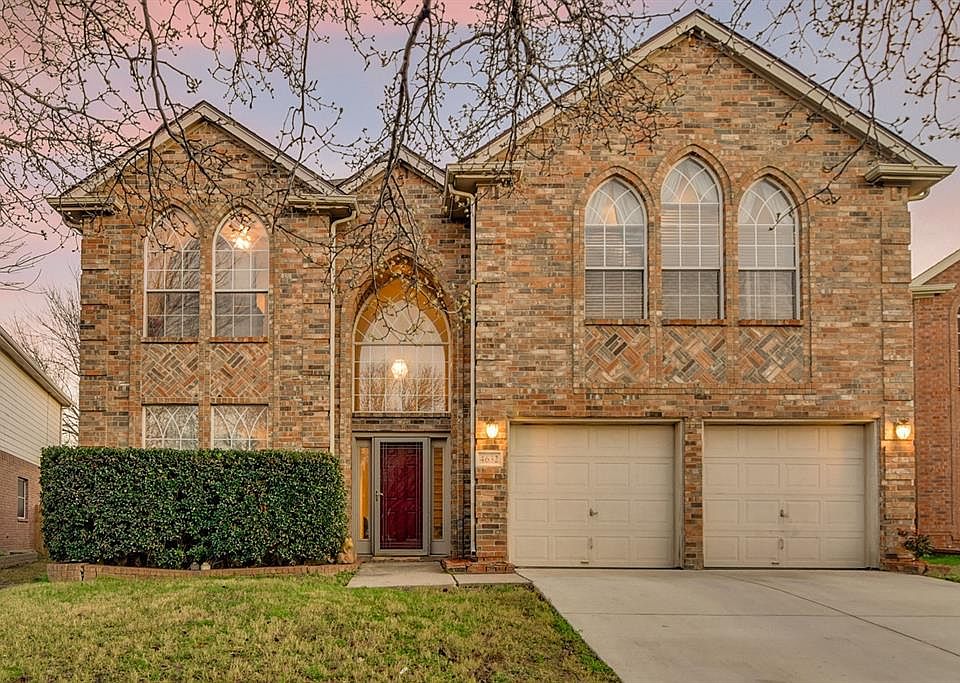 1st image of 4632 Parkmount Dr