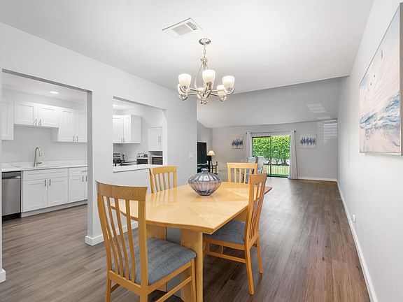 5th image of 6731 Bridlewood Court