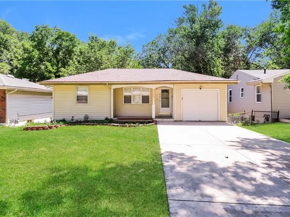 5205 N Richmond Ave, Kansas City, MO 64119