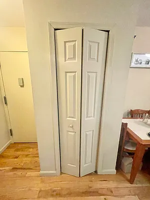 Rented by Hagstrom Management Inc | media 6