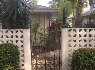 1358 Moonmist Dr #B-4, Sarasota, FL 34242