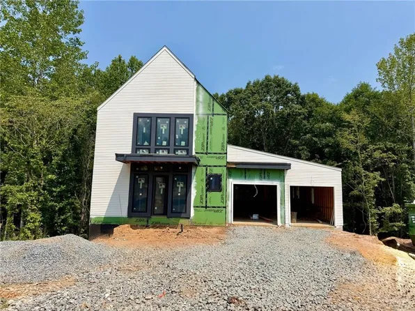 175 Cedarwood Ln, Roswell, GA 30075
