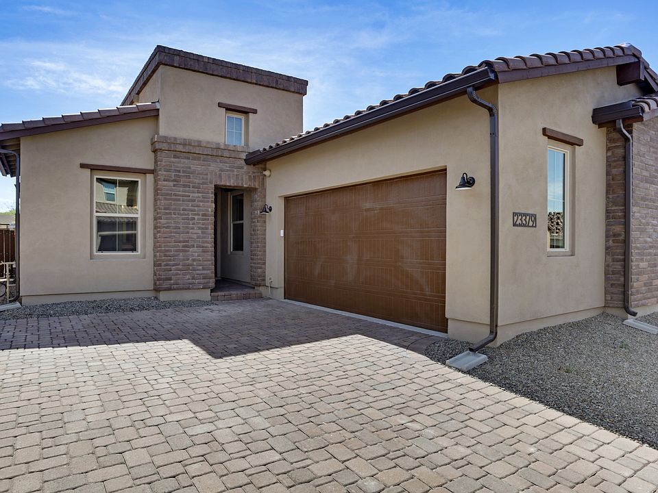 Ascent Spanish Hacienda with Capstone