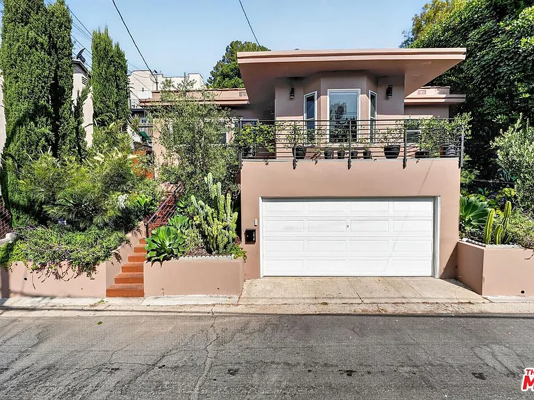 1515 Rendall Pl — Photo 3